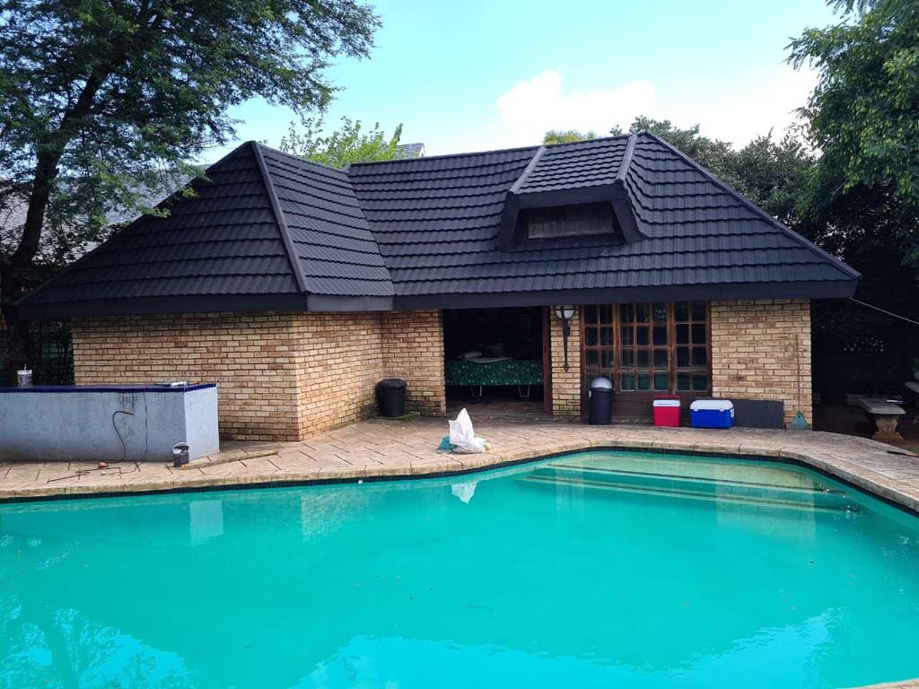 WhatsApp Image 2022-10-04 at 11.22.41 (2)